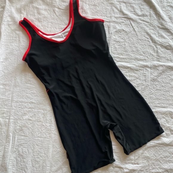 Black Swimming costume Preloved - Picture 6 of 9